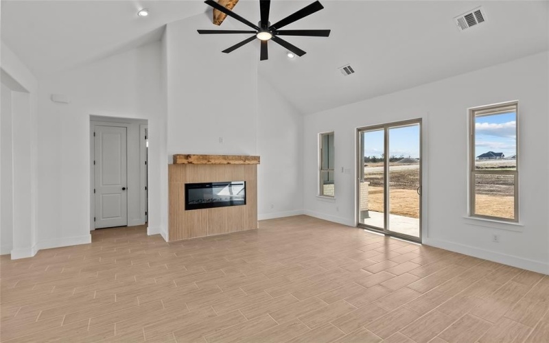 8501 Stallion Drive, Godley, TX 76044, 4 Bedrooms Bedrooms, ,2 BathroomsBathrooms,Residential,For Sale,8501 Stallion Drive,20859237