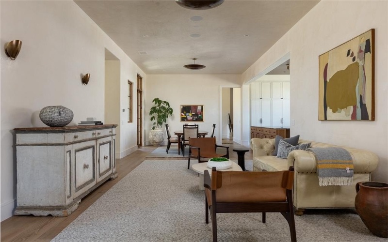 5609 Ursula Lane, Dallas, TX 75229, 5 Bedrooms Bedrooms, ,7 BathroomsBathrooms,Residential,For Sale,5609 Ursula Lane,20859270