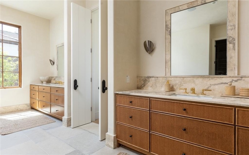 5609 Ursula Lane, Dallas, TX 75229, 5 Bedrooms Bedrooms, ,7 BathroomsBathrooms,Residential,For Sale,5609 Ursula Lane,20859270