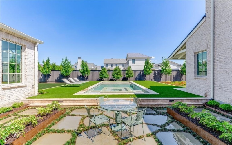 5609 Ursula Lane, Dallas, TX 75229, 5 Bedrooms Bedrooms, ,7 BathroomsBathrooms,Residential,For Sale,5609 Ursula Lane,20859270
