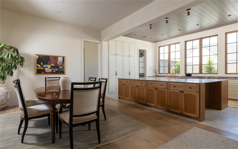5609 Ursula Lane, Dallas, TX 75229, 5 Bedrooms Bedrooms, ,7 BathroomsBathrooms,Residential,For Sale,5609 Ursula Lane,20859270