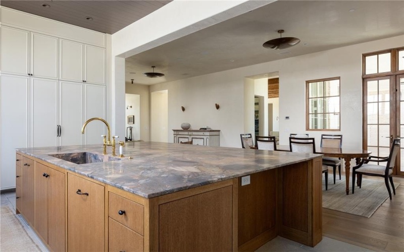 5609 Ursula Lane, Dallas, TX 75229, 5 Bedrooms Bedrooms, ,7 BathroomsBathrooms,Residential,For Sale,5609 Ursula Lane,20859270