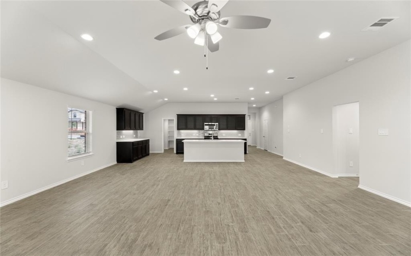 1825 Osage Trail, Mesquite, TX 75149, 3 Bedrooms Bedrooms, ,2 BathroomsBathrooms,Residential,For Sale,1825 Osage Trail,20859433