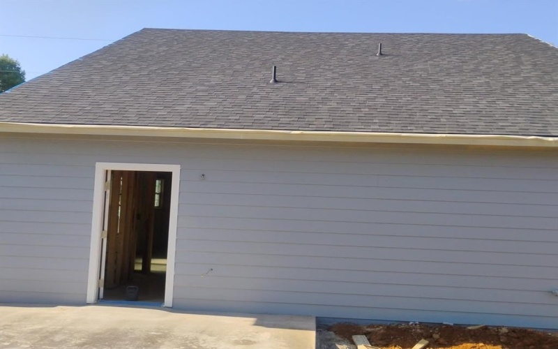 205 W Cherry, Nocona, TX 76255, 3 Bedrooms Bedrooms, ,2 BathroomsBathrooms,Residential,For Sale,205 W Cherry,0,20859553