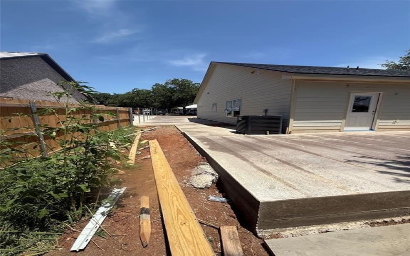205 W Cherry, Nocona, TX 76255, 3 Bedrooms Bedrooms, ,2 BathroomsBathrooms,Residential,For Sale,205 W Cherry,0,20859553
