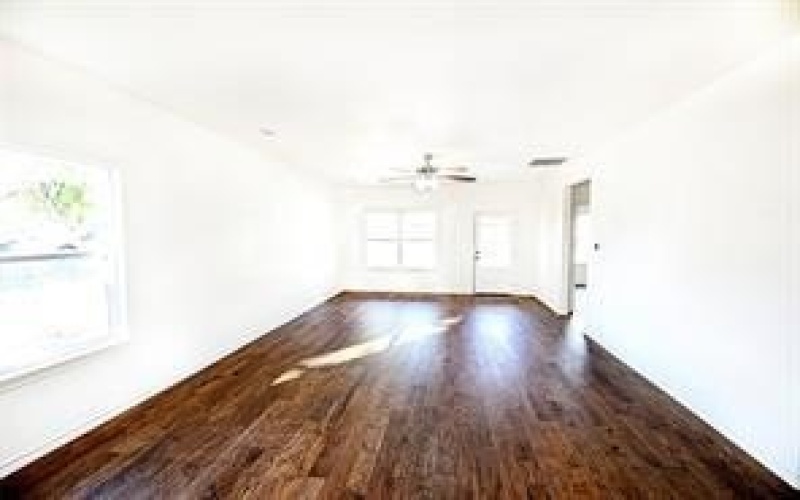 205 W Cherry, Nocona, TX 76255, 3 Bedrooms Bedrooms, ,2 BathroomsBathrooms,Residential,For Sale,205 W Cherry,0,20859553