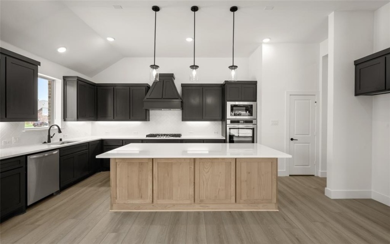 317 Willie Way, Burleson, TX 76028, 4 Bedrooms Bedrooms, ,3 BathroomsBathrooms,Residential,For Sale,317 Willie Way,20861905