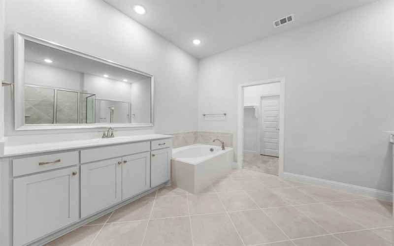 155 Rosehaven, Greenville, TX 75402, 3 Bedrooms Bedrooms, ,2 BathroomsBathrooms,Residential,For Sale,155 Rosehaven,0,20861943