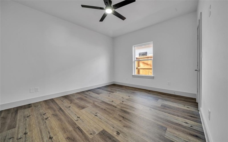 2408 Givendale Road, Dallas, TX 75241, 3 Habitaciones Habitaciones , ,2 BañosBaños,Residential,En Venta,2408 Givendale Road,0,20862325