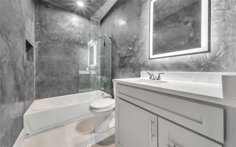 2408 Givendale Road, Dallas, TX 75241, 3 Habitaciones Habitaciones , ,2 BañosBaños,Residential,En Venta,2408 Givendale Road,0,20862325