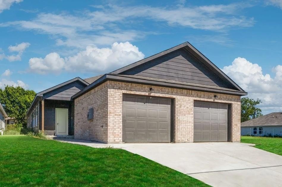 3151 Stag Road, Dallas, TX 75241, 3 Bedrooms Bedrooms, ,2 BathroomsBathrooms,Residential Multi Family,For Sale,3151 Stag Road,20862414