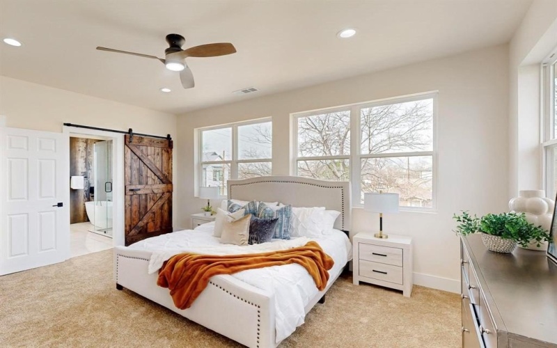 1525 Mcbroom Street, Dallas, TX 75212, 5 Habitaciones Habitaciones , ,5 BañosBaños,Residential,En Venta,1525 Mcbroom Street,20862663