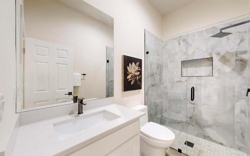 1525 Mcbroom Street, Dallas, TX 75212, 5 Habitaciones Habitaciones , ,5 BañosBaños,Residential,En Venta,1525 Mcbroom Street,20862663