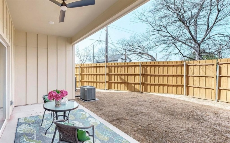1525 Mcbroom Street, Dallas, TX 75212, 5 Habitaciones Habitaciones , ,5 BañosBaños,Residential,En Venta,1525 Mcbroom Street,20862663