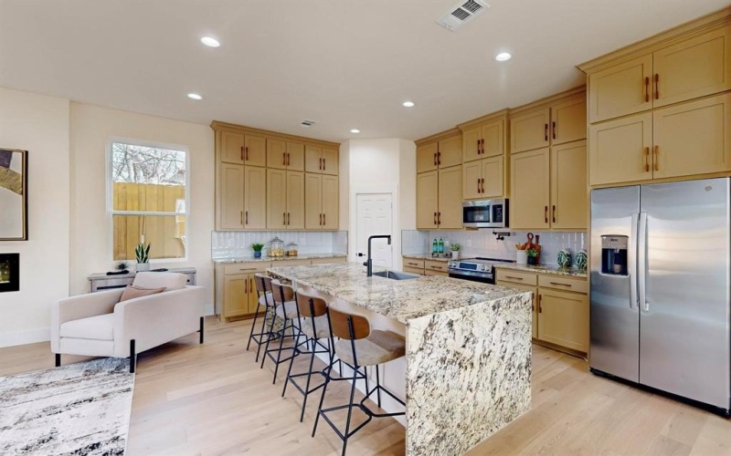 1525 Mcbroom Street, Dallas, TX 75212, 5 Habitaciones Habitaciones , ,5 BañosBaños,Residential,En Venta,1525 Mcbroom Street,20862663