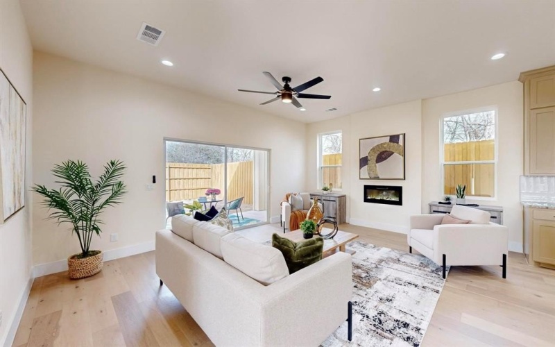 1525 Mcbroom Street, Dallas, TX 75212, 5 Habitaciones Habitaciones , ,5 BañosBaños,Residential,En Venta,1525 Mcbroom Street,20862663