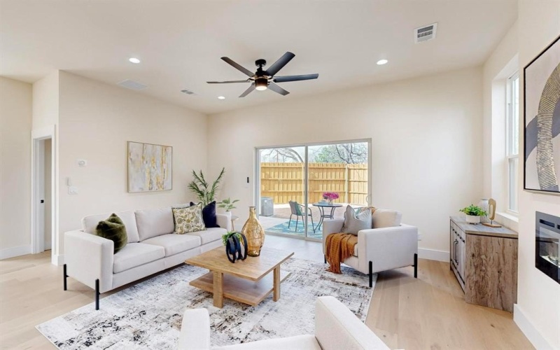 1525 Mcbroom Street, Dallas, TX 75212, 5 Habitaciones Habitaciones , ,5 BañosBaños,Residential,En Venta,1525 Mcbroom Street,20862663