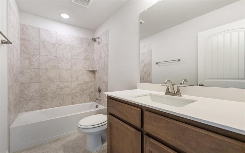 1940 Velora Drive, Fort Worth, TX 76052, 5 Bedrooms Bedrooms, ,3 BathroomsBathrooms,Residential,For Sale,1940 Velora Drive,0,20862726