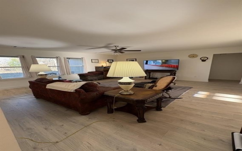 112 Hogan Place, Runaway Bay, TX 76426, 4 Bedrooms Bedrooms, ,2 BathroomsBathrooms,Residential,For Sale,112 Hogan Place,20863064