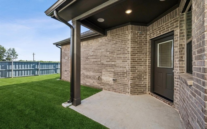 1209 Newport Street, Sherman, TX 75090, 3 Bedrooms Bedrooms, ,2 BathroomsBathrooms,Residential,For Sale,1209 Newport Street,20861232