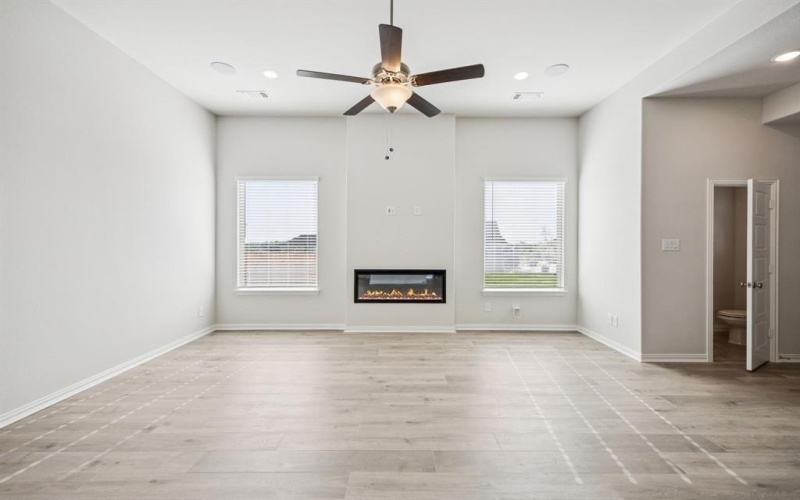 1209 Newport Street, Sherman, TX 75090, 3 Bedrooms Bedrooms, ,2 BathroomsBathrooms,Residential,For Sale,1209 Newport Street,20861232