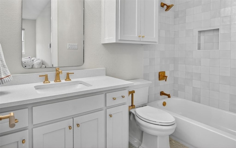 6210 Beretta Court, Granbury, TX 76049, 4 Bedrooms Bedrooms, ,3 BathroomsBathrooms,Residential,For Sale,6210 Beretta Court,0,20861332