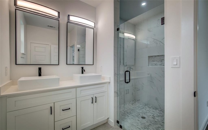 601 Henry Street, Commerce, TX 75428, 3 Habitaciones Habitaciones , ,2 BañosBaños,Residential,En Venta,601 Henry Street,20861410