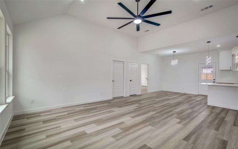 601 Henry Street, Commerce, TX 75428, 3 Habitaciones Habitaciones , ,2 BañosBaños,Residential,En Venta,601 Henry Street,20861410