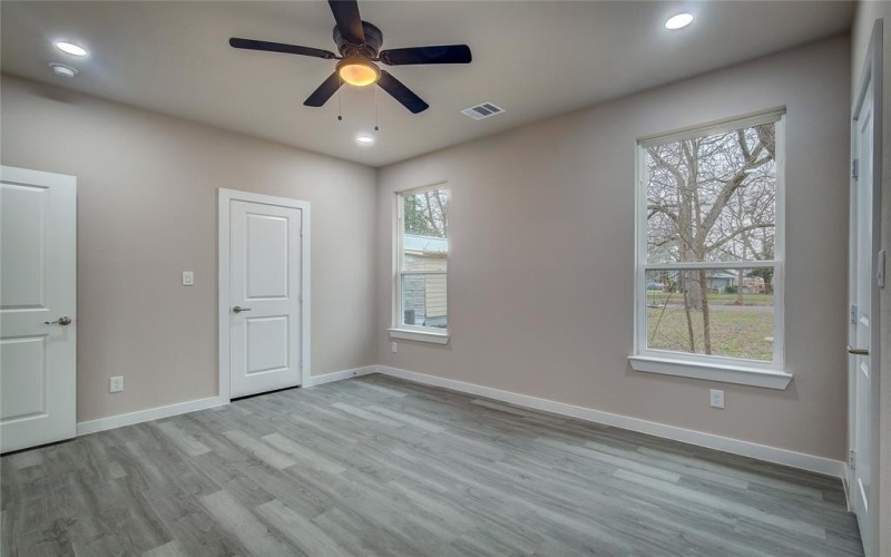 1505 Division Street, Commerce, TX 75428, 3 Bedrooms Bedrooms, ,2 BathroomsBathrooms,Residential,For Sale,1505 Division Street,20861447
