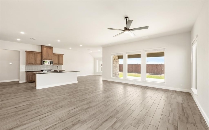 207 Cortese Lane, Alvarado, TX 76009, 3 Habitaciones Habitaciones , ,2 BañosBaños,Residential,En Venta,207 Cortese Lane,20861461