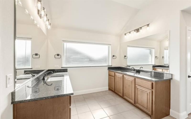 207 Cortese Lane, Alvarado, TX 76009, 3 Habitaciones Habitaciones , ,2 BañosBaños,Residential,En Venta,207 Cortese Lane,20861461