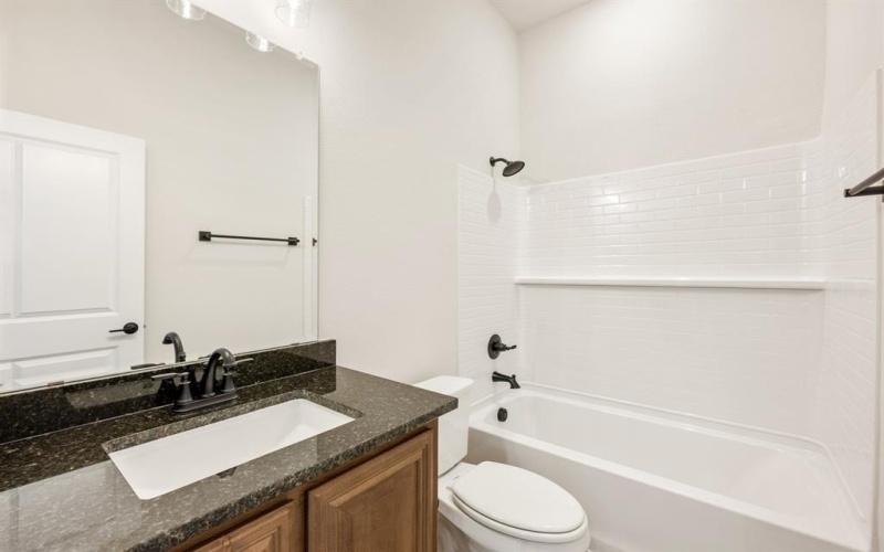 207 Cortese Lane, Alvarado, TX 76009, 3 Habitaciones Habitaciones , ,2 BañosBaños,Residential,En Venta,207 Cortese Lane,20861461