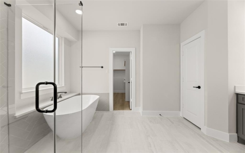 1328 Cash Street, Burleson, TX 76028, 5 Habitaciones Habitaciones , ,5 BañosBaños,Residential,En Venta,1328 Cash Street,20861744