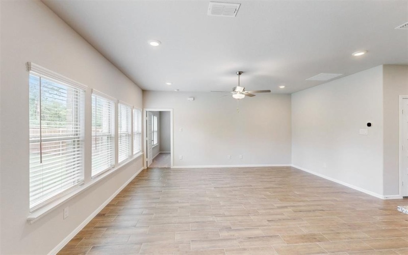 3516 Coronation Court, Denton, TX 76208, 4 Bedrooms Bedrooms, ,2 BathroomsBathrooms,Residential,For Sale,3516 Coronation Court,0,20864070