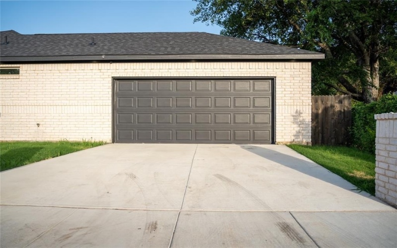 5147 Chapman Street, Fort Worth, TX 76105, 3 Bedrooms Bedrooms, ,2 BathroomsBathrooms,Residential,For Sale,5147 Chapman Street,20864079