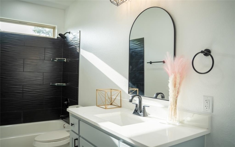 5147 Chapman Street, Fort Worth, TX 76105, 3 Bedrooms Bedrooms, ,2 BathroomsBathrooms,Residential,For Sale,5147 Chapman Street,20864079