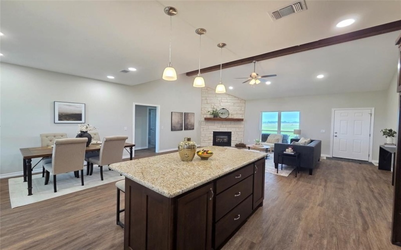 433 S FM 196, Blossom, TX 75416, 3 Bedrooms Bedrooms, ,2 BathroomsBathrooms,Residential,For Sale,433 S FM 196,20864559