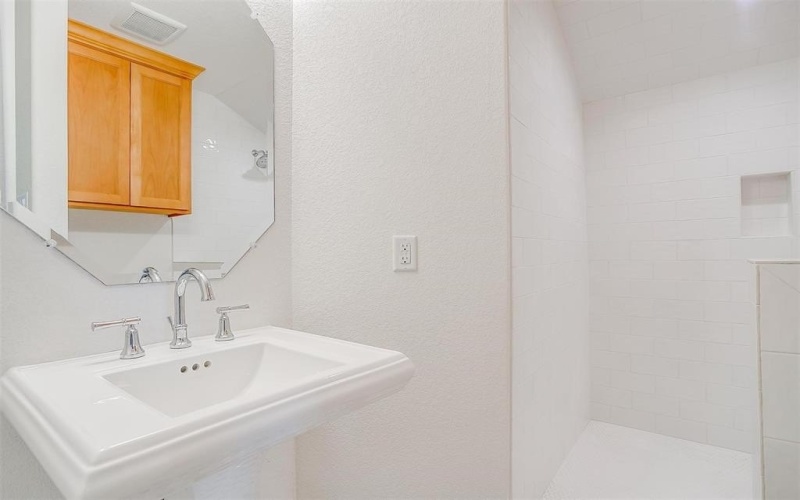 179 Cedar Mountain Drive, Weatherford, TX 76085, 3 Bedrooms Bedrooms, ,3 BathroomsBathrooms,Residential,For Sale,179 Cedar Mountain Drive,20864633