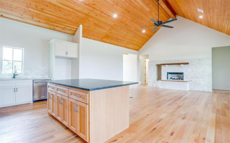 179 Cedar Mountain Drive, Weatherford, TX 76085, 3 Bedrooms Bedrooms, ,3 BathroomsBathrooms,Residential,For Sale,179 Cedar Mountain Drive,20864633