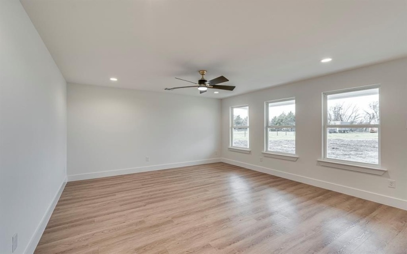 114 Hurst Circle, Ferris, TX 75125, 3 Bedrooms Bedrooms, ,2 BathroomsBathrooms,Residential,For Sale,114 Hurst Circle,20864709