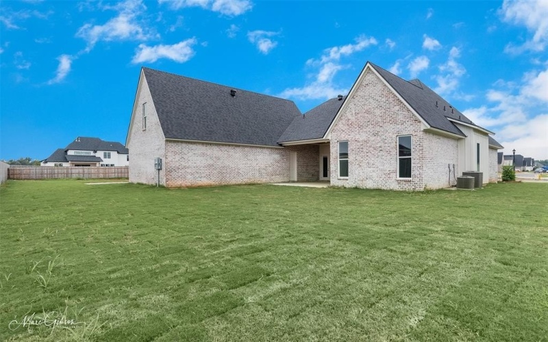 573 Corinth Circle, Bossier City, LA 71111, 4 Bedrooms Bedrooms, ,3 BathroomsBathrooms,Residential,For Sale,573 Corinth Circle,20865145