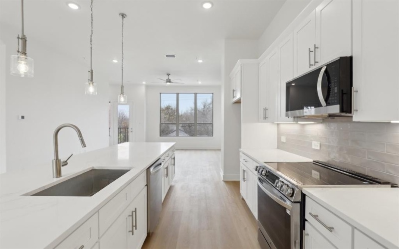 2524 Havenhurst Street #103, Farmers Branch, TX 75234, 3 Habitaciones Habitaciones , ,3 BañosBaños,Residential,En Venta,2524 Havenhurst Street,20865361