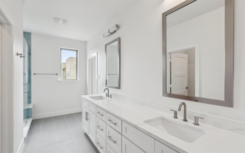 2524 Havenhurst Street #103, Farmers Branch, TX 75234, 3 Habitaciones Habitaciones , ,3 BañosBaños,Residential,En Venta,2524 Havenhurst Street,20865361
