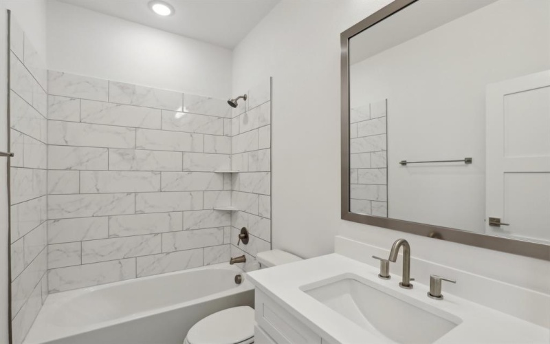 2524 Havenhurst Street #103, Farmers Branch, TX 75234, 3 Habitaciones Habitaciones , ,3 BañosBaños,Residential,En Venta,2524 Havenhurst Street,20865361