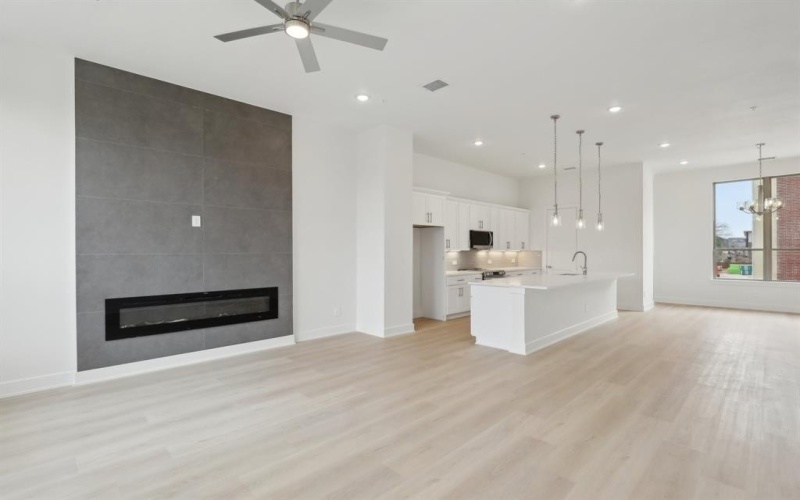 2524 Havenhurst Street #103, Farmers Branch, TX 75234, 3 Habitaciones Habitaciones , ,3 BañosBaños,Residential,En Venta,2524 Havenhurst Street,20865361
