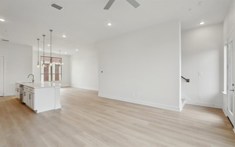 2524 Havenhurst Street #103, Farmers Branch, TX 75234, 3 Habitaciones Habitaciones , ,3 BañosBaños,Residential,En Venta,2524 Havenhurst Street,20865361