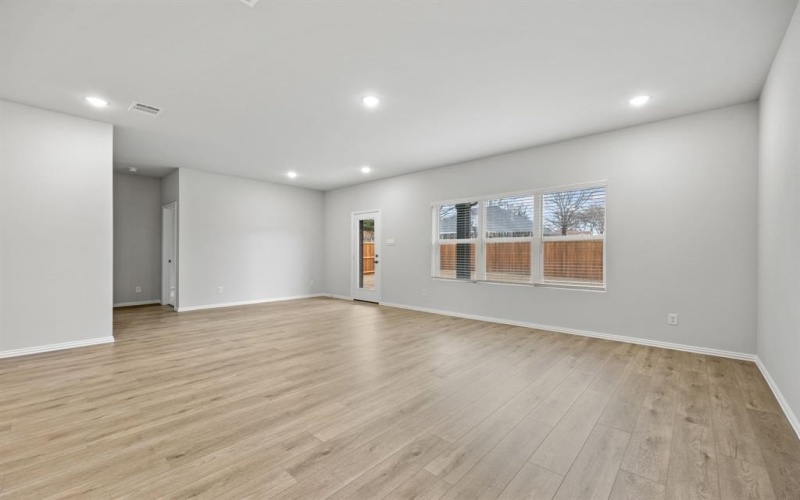 3313 Fortress Way, Denton, TX 76208, 4 Bedrooms Bedrooms, ,2 BathroomsBathrooms,Residential,For Sale,3313 Fortress Way,0,20865401