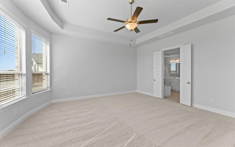 2105 Birch Street, Mansfield, TX 76063, 5 Habitaciones Habitaciones , ,5 BañosBaños,Residential,En Venta,2105 Birch Street,0,20865471