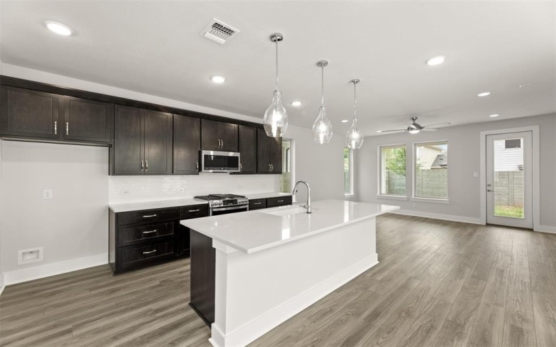 1610 Laurel, Argyle, TX 76226, 3 Bedrooms Bedrooms, ,2 BathroomsBathrooms,Residential,For Sale,1610 Laurel,20865541