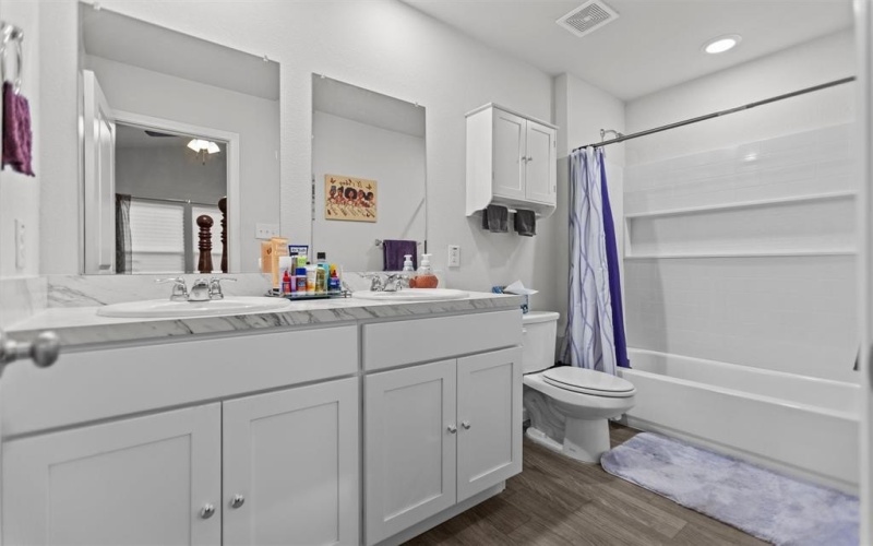1106 Ripplewood Circle, Chandler, TX 75758, 4 Habitaciones Habitaciones , ,2 BañosBaños,Residential,En Venta,1106 Ripplewood Circle,20865640
